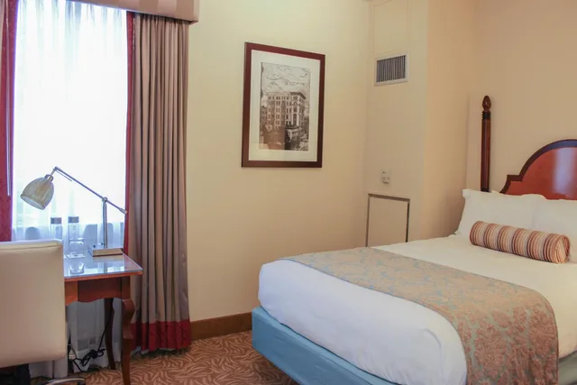 غرفة بسرير مزدوج، Hotel Providence Trademark Collection By Wyndham 2/3