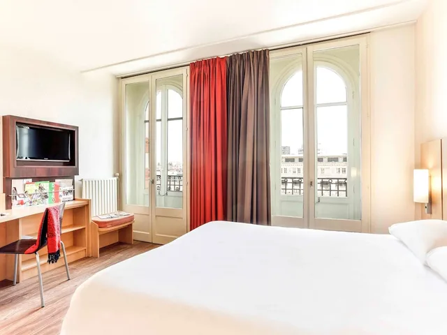 Standard, Twin Beds, Ibis Toulouse Gare Matabiau 1/8