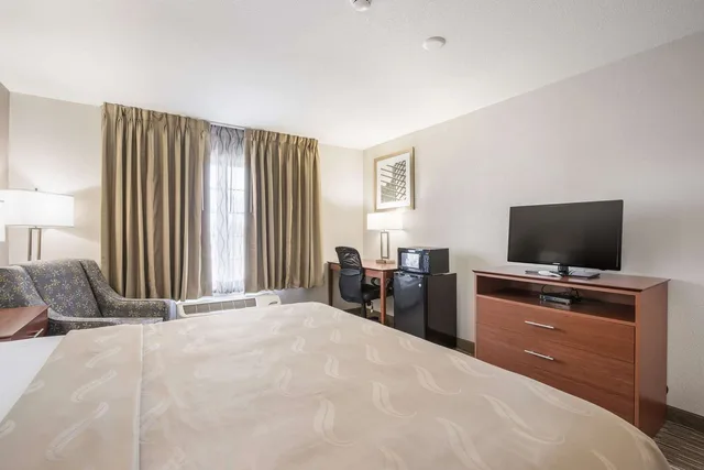 غرفة بسرير كينج، Quality Inn & Suites Lodi I-90 3/4