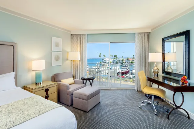 غرفة بسريرين مزدوجين بإطلالة على المرسى، Loews Coronado Bay Resort 2/4