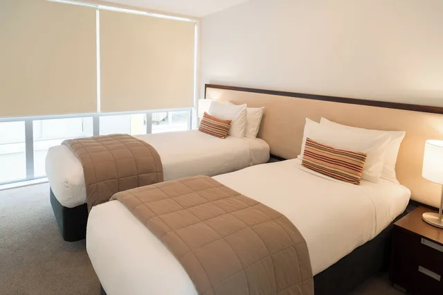 2 Bedrooms, Executive, Town House, King and Queen Bed، Boulcott Suites 2/10