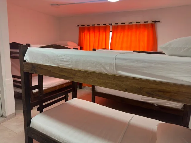غرفة عائلية بخمسة أسرّة، Hotel Casa Mathilu 2/7