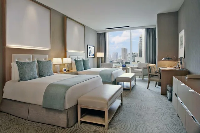 غرفة بسريرين كوين بإطلالة على المدينة، Trump International Hotel & Tower Chicago 1/1