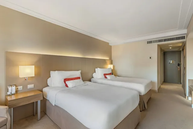 غرفة كلاسيكية بسريرين منفصلين بشرفة مع دخول صالة النادي لذوي الإعاقة، Intercontinental Sao Paulo 8/10
