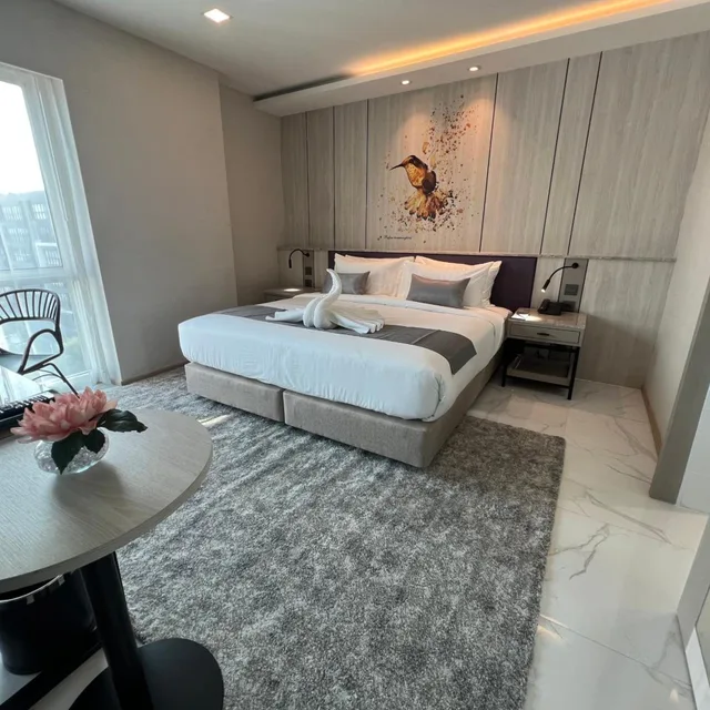 جناح، ARNI Skye Hotel 1/3