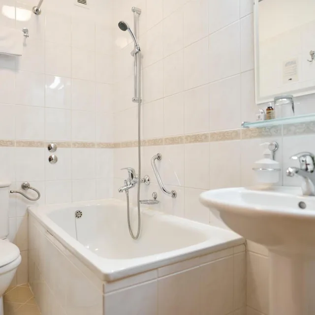 Room, Single, Street View، Hotel Lovran 10/16