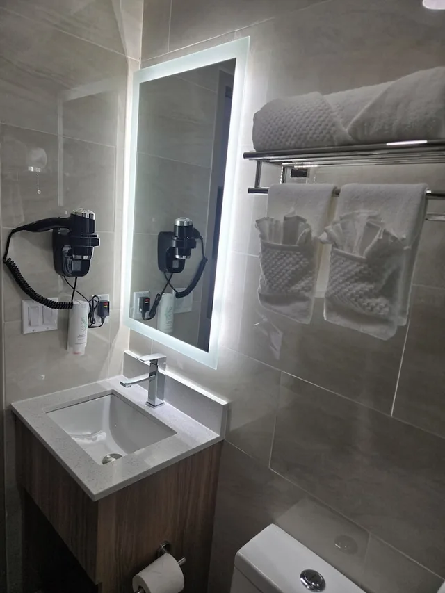 غرفة قياسية بسرير كينج، Sleep Inn Brooklyn, NY 4/4