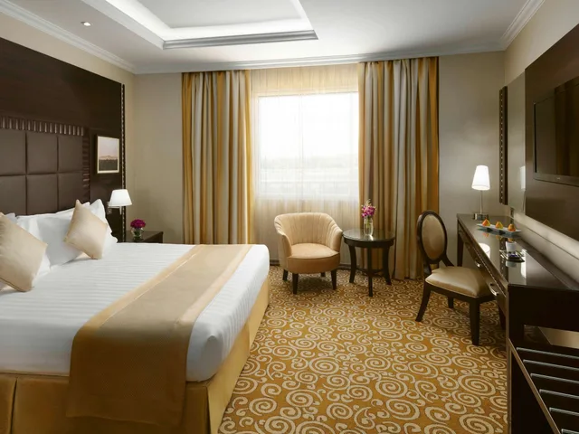جناح بسرير كينج، موفنبيك القصيم(Movenpick Qassim) 1/8