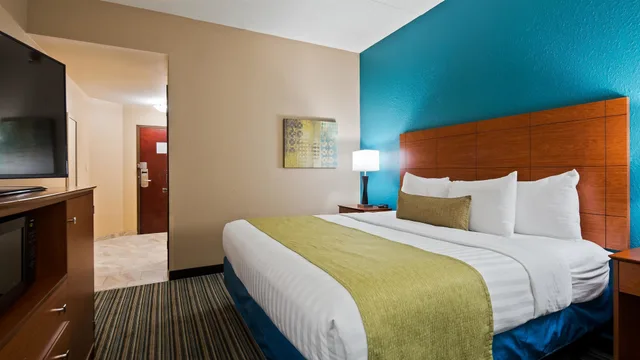 غرفة قياسية بسرير كوين، Best Western Eagles Inn 4/10
