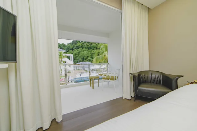 Dash, Club, King Bed, Pool View، Dash Resort Langkawi 3/4