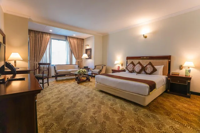 Crown Suite، Hotel Sarina 1/1
