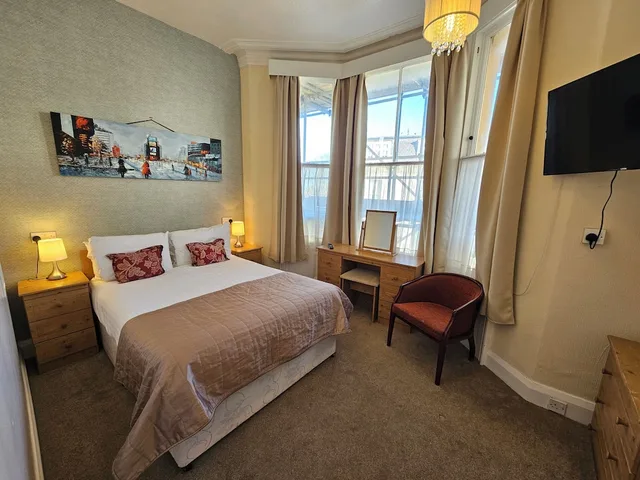 Standard, Double Bed, Rivelyn Hotel 2/7
