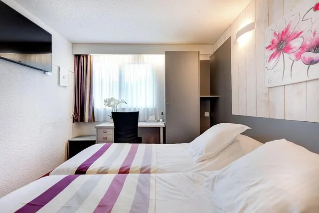 Room, Twin Beds, The Originals City Hotel Eden Rouen Nord 1/5