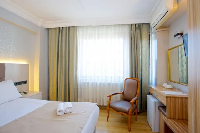 غرفة قياسية بسرير مزدوج أو سريرين منفصلين، Grand Ant Hotel 2/10