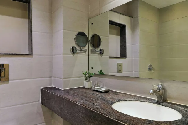 غرفة بسرير كوين، The Fern Residency Udaipur 2/2