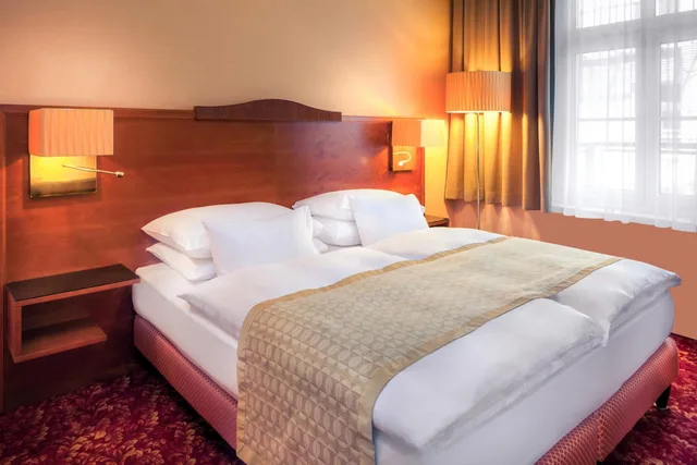 Vice President, Superior, King Bed, Hotel Josefshof am Rathaus 6/10