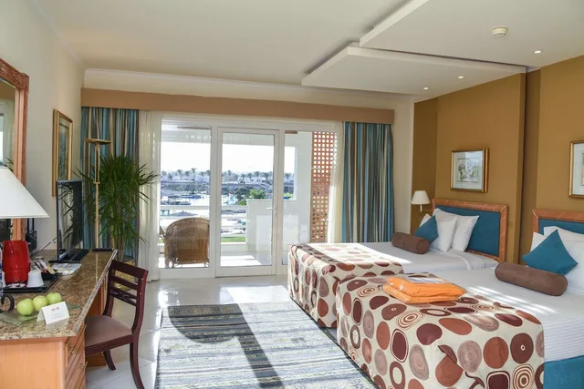 غرفة سوبيريور بسريرين منفصلين بإطلالة على المسبح، Pickalbatros Golf Beach Resort 4/10