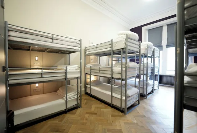 Mixed Dorm, Standard, 18 Beds, Shared Bathroom، The West End Hotel 5/7