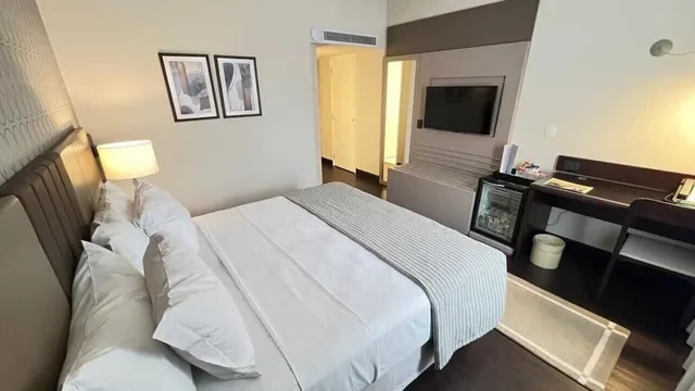 Select, Queen Bed, Bourbon Curitiba Hotel & Suites 7/10