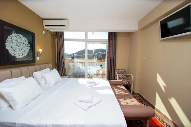 غرفة قياسية بسرير كوين بإطلالة على البحر، Hotel Kuc 1/10