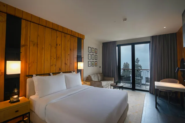 غرفة بسرير كينج، DoubleTree by Hilton Nathiagali 2/8