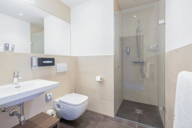 جناح بسرير كوين مع أريكة، Select Hotel Moser Verdino Klagenfurt 6/7