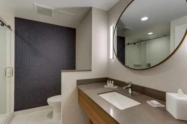 Executive, Suite, King Bed, Sofa, Fairfield Inn & Suites by Marriott Asheville Weaverville 4/8