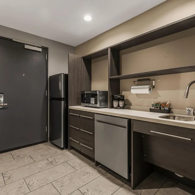 جناح استوديو بسريرين كوين بحوض استحمام لذوي الإعاقة، Home2 Suites by Hilton Cookeville 7/7