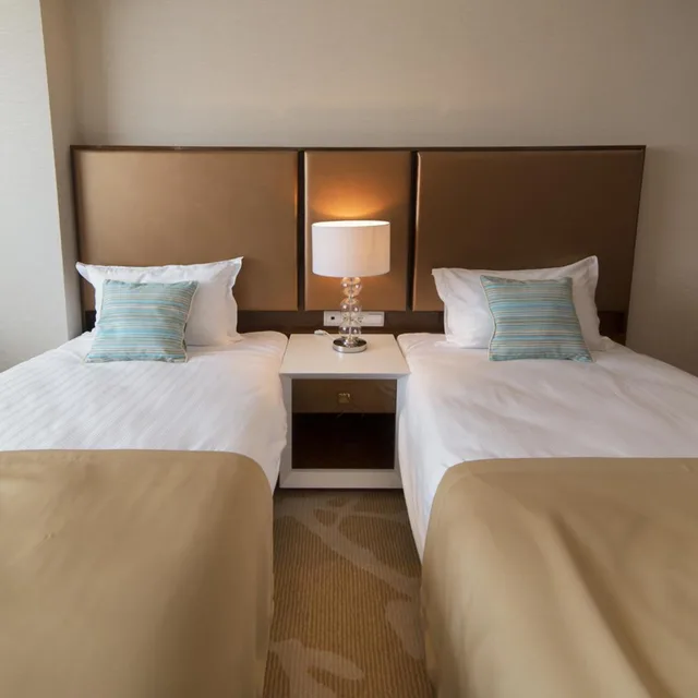 غرفة بسريرين منفصلين، Lotus Them Spa Luxury Resort 1/3