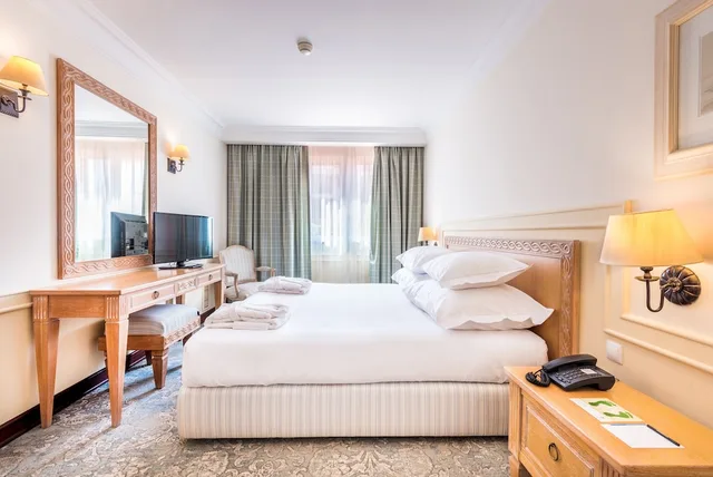 جناح بسرير مزدوج بشرفة مع أريكة، Pestana Royal Premium All Inclusive Ocean And Spa Resort 2/6