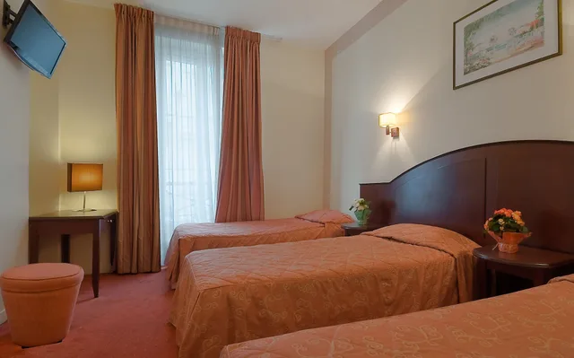 غرفة ثلاثية بسرير مزدوج، Hotel Le Faubourg Opera 1/3