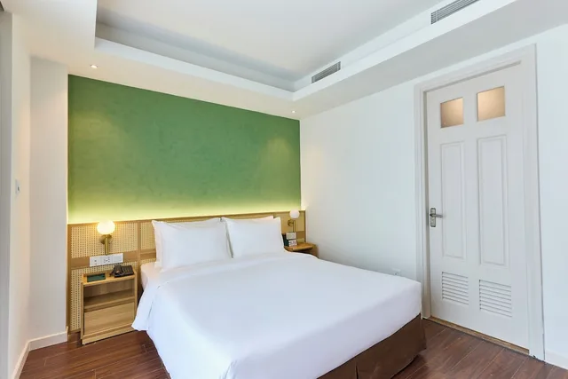غرفة ديلوكس بسرير كوين بإطلالة على المدينة بشرفة، Aha Boutique Ben Thanh Hotel 6/10