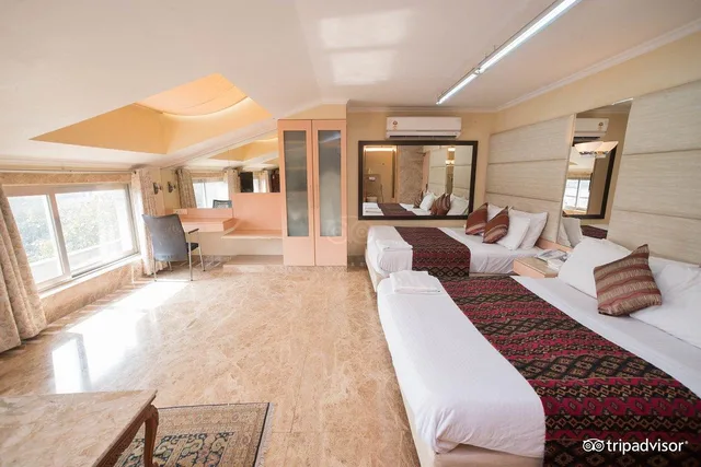 جناح بسرير مزدوج، Regent Hotel 2/2