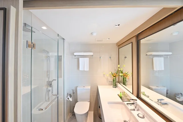 Royal, Suite, Double Bed, M Pattaya Hotel 10/10