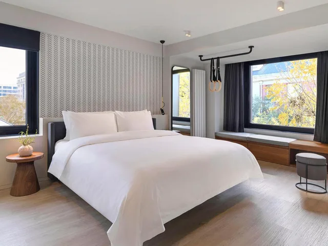 Select, Suite، Stey-Wangfujing 1/2