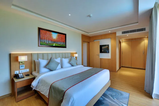 Junior Suite, Clarion Bangalore 1/1