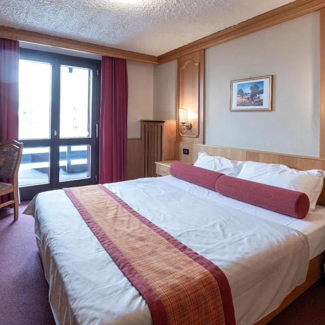 غرفة كلاسيكية بسرير مزدوج أو سريرين منفصلين، Hotel Intermonti 5/10