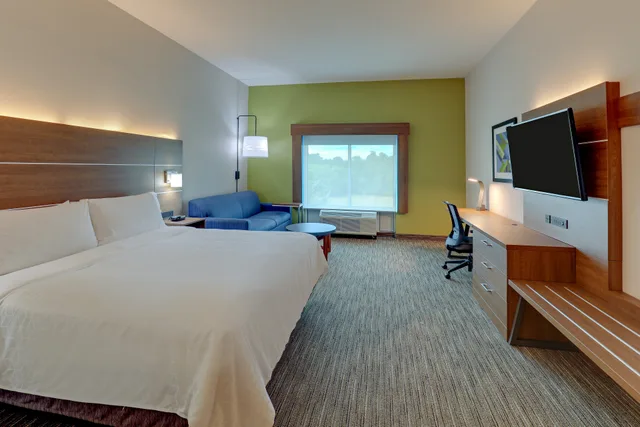 جناح تنفيذي بسرير كينج بجاكوزي، Holiday Inn Express Campbellsville 1/6