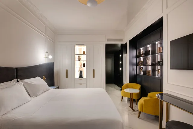 غرفة سوبيريور بإطلالة على الحديقة، Majestic Palace Sorrento, Curio Collection by Hilton 1/9