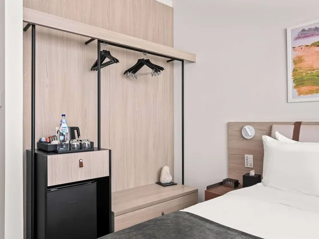 Classic, Convertible Double Bed, Balcony، Mercure Larnaca Finikoudes Beach 8/10