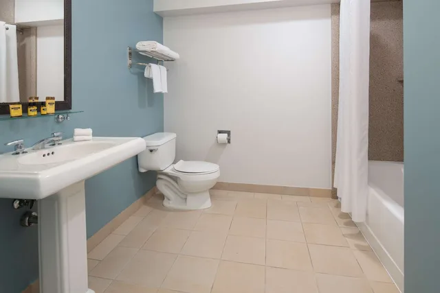 Suite, King Bed, Sofa, Best Western Plus All Suites Inn 4/5