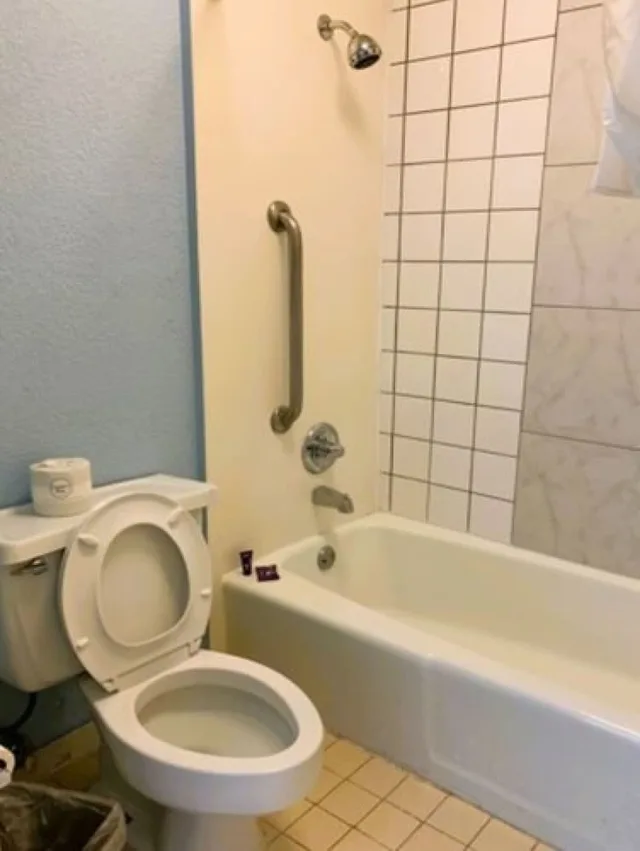 غرفة بسريرين مزدوجين، OYO Hotel Dundee By Crystal Lake 6/10