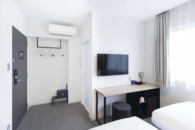 غرفة بسريرين منفصلين، M's Hotel Sanjo Omiya 2/3