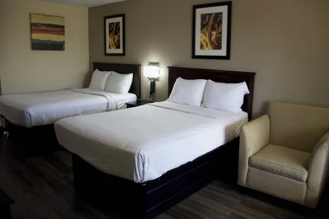 غرفة قياسية بسريرين مزدوجين للمدخنين، Key West Inn Cookeville 2/5