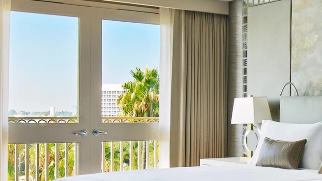 غرفة غراند كلاسيكية بسرير كينج، L Ermitage Beverly Hills 2/8