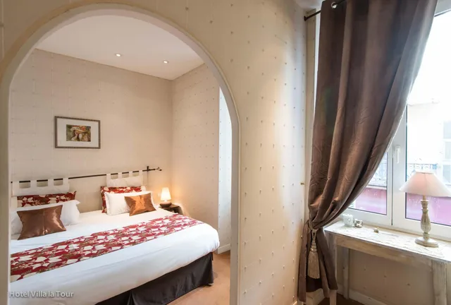 جناح جونيور، VILLA LA TOUR 2/3