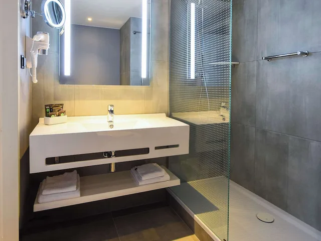 غرفة عائلية بسرير مزدوج مع أريكة، Novotel Szczecin Centrum 6/9