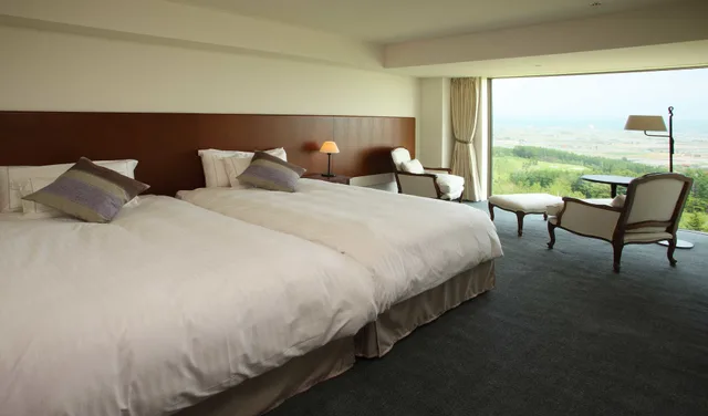 غرفة قياسية بسريرين منفصلين بإطلالة على الجبل، Furano Resort Orika 1/2