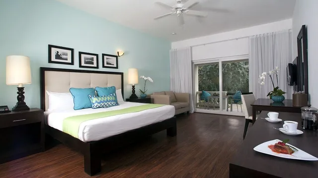 جناح جونيور بسرير كينج بإطلالة على الحديقة، Sandy Haven Resort 3/10