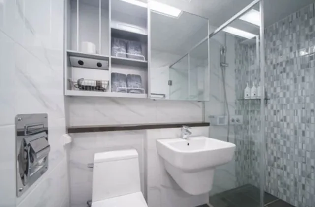 Standard Twin, The Venezia Suite Hotel 3/3